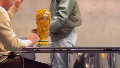 星空体育官方网站-世纪广告！马卡：维尼修斯替身晒花絮 4位巨星是否同时在场引猜测
